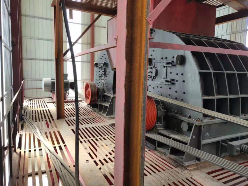 二手日產(chǎn)1萬噸砂石料生產(chǎn)線設(shè)備石料破碎機制砂機低價處理