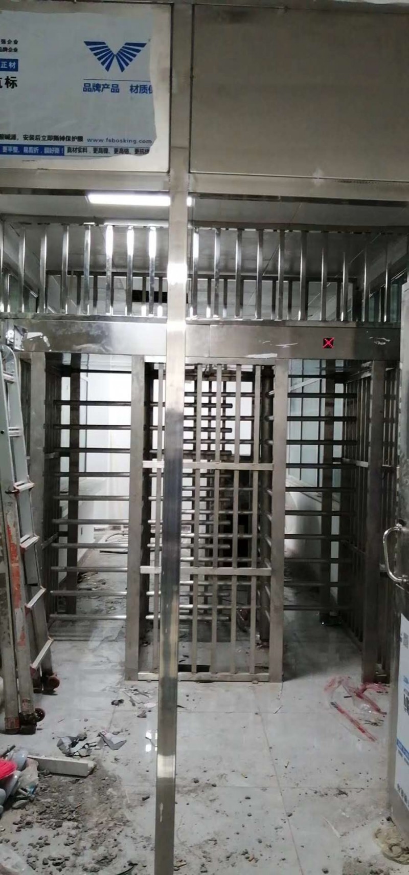 四川全高轉(zhuǎn)閘成都旋轉(zhuǎn)閘金牛區(qū)旋轉(zhuǎn)閘成都瑞致達(dá)門業(yè)