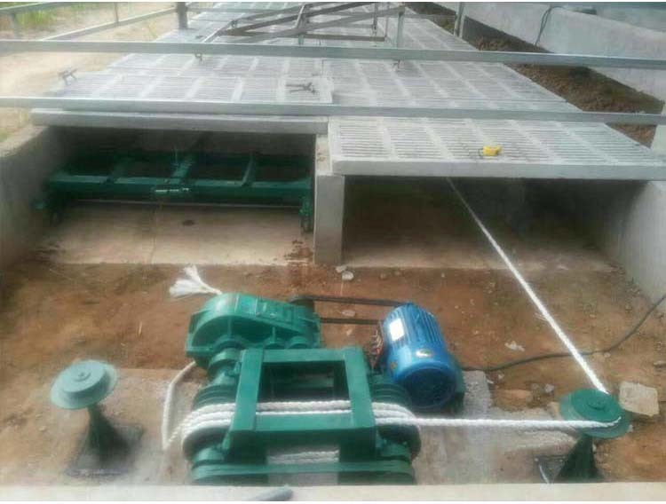 養殖場自動刮糞機，豬羊用自動清糞機