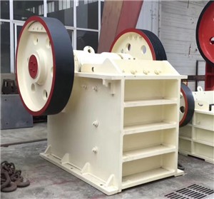 顎式破碎機鄂板價格  對輥破碎機輥皮廠家  斗式提升機配件